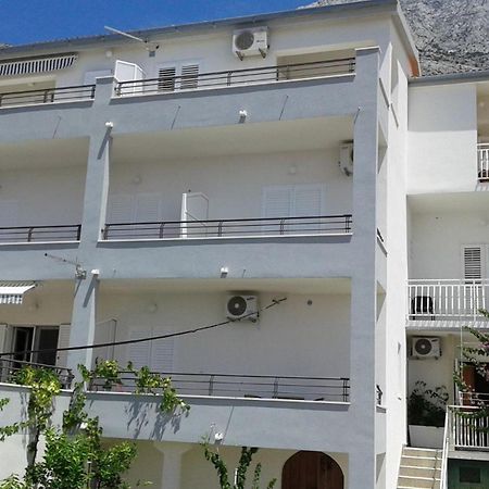 Apartments Josip Baška Voda Exteriör bild